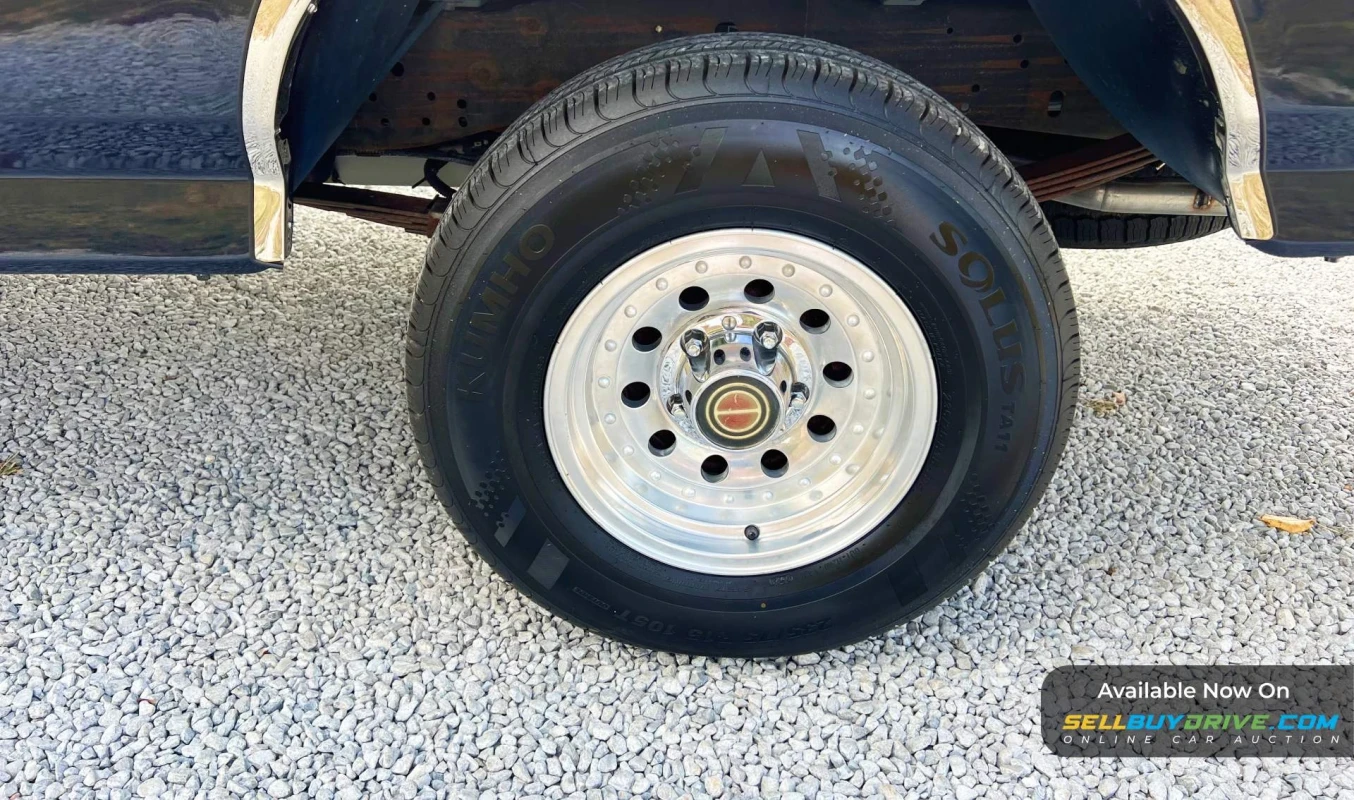 1991 Ford F-150 XLT Lariat