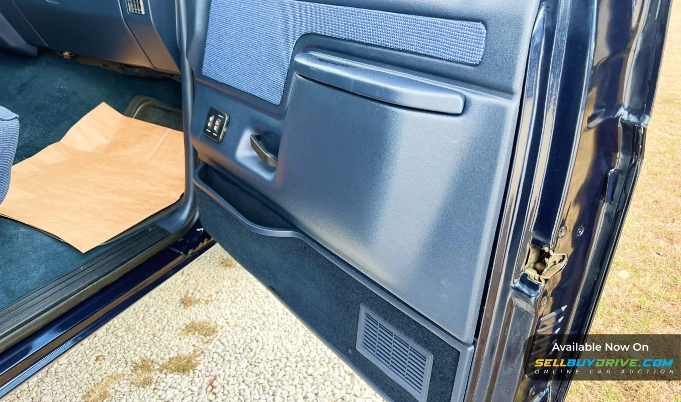 1991 Ford F-150 XLT Lariat