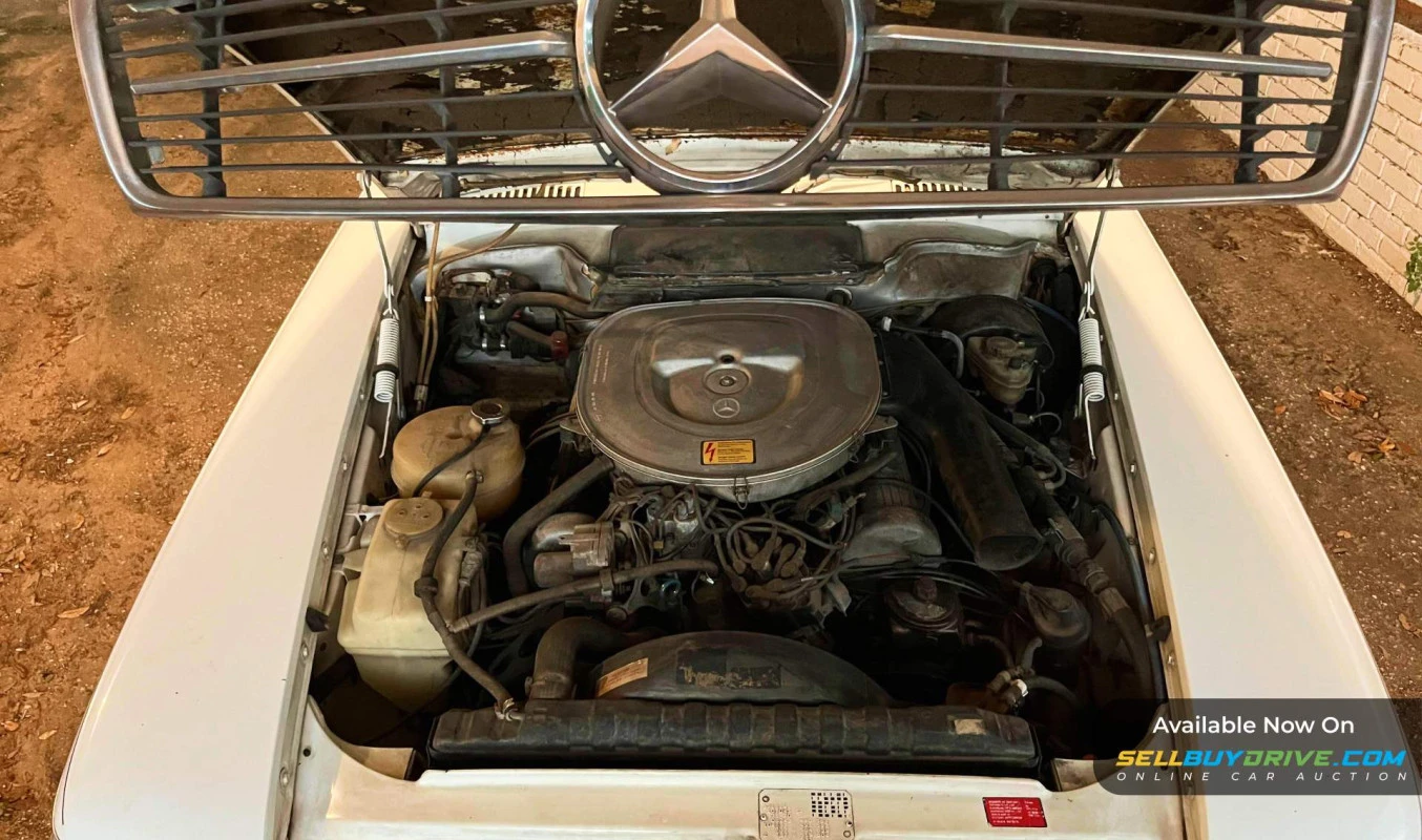 1984 Mercedes-Benz 380SL