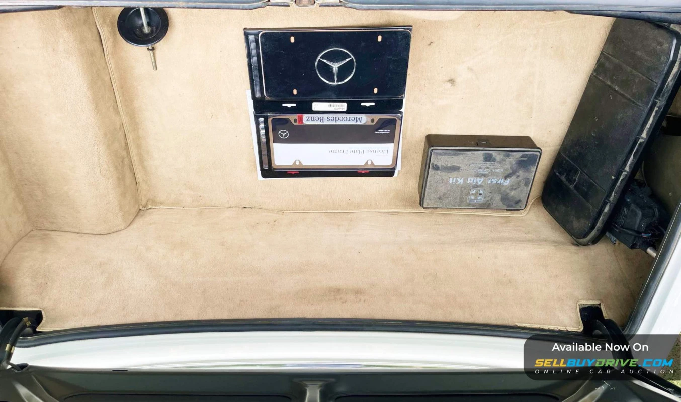 1984 Mercedes-Benz 380SL