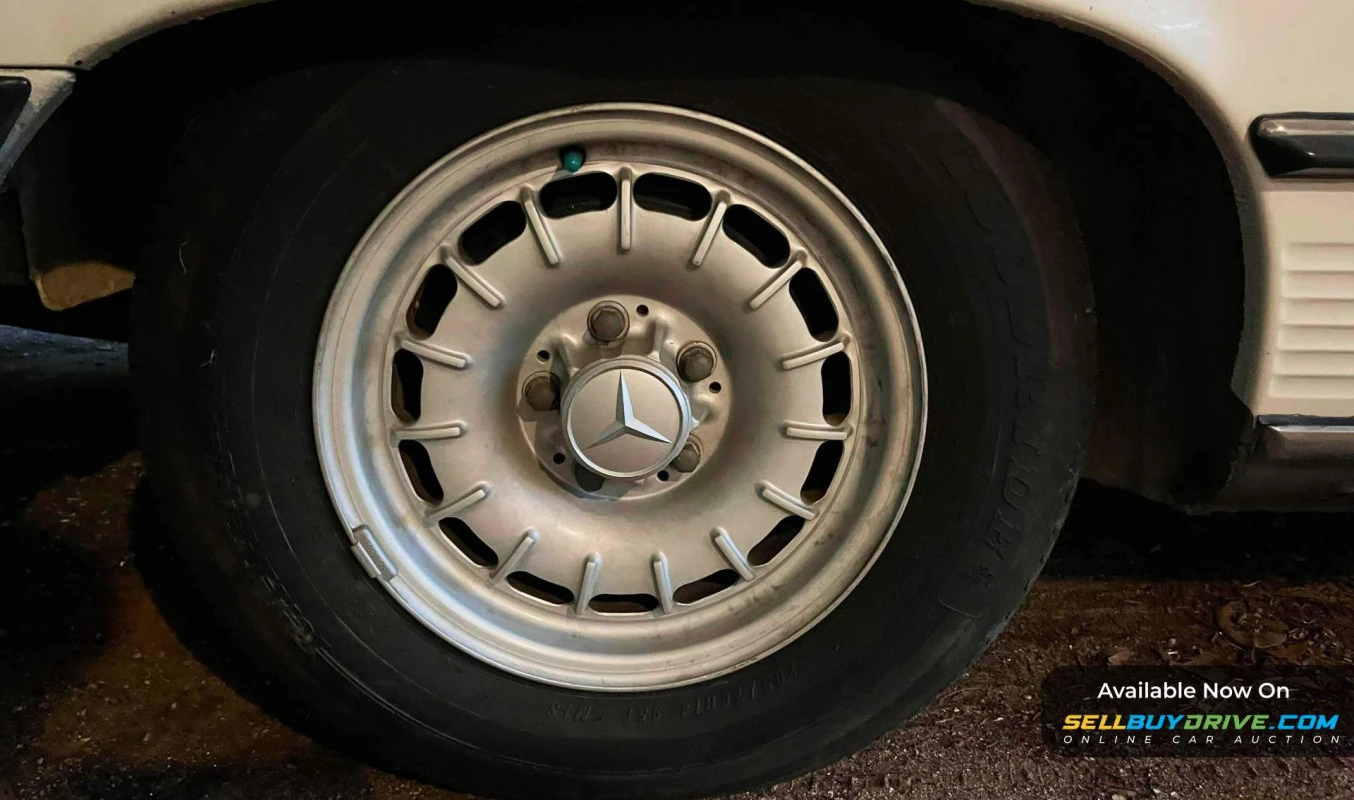 1984 Mercedes-Benz 380SL