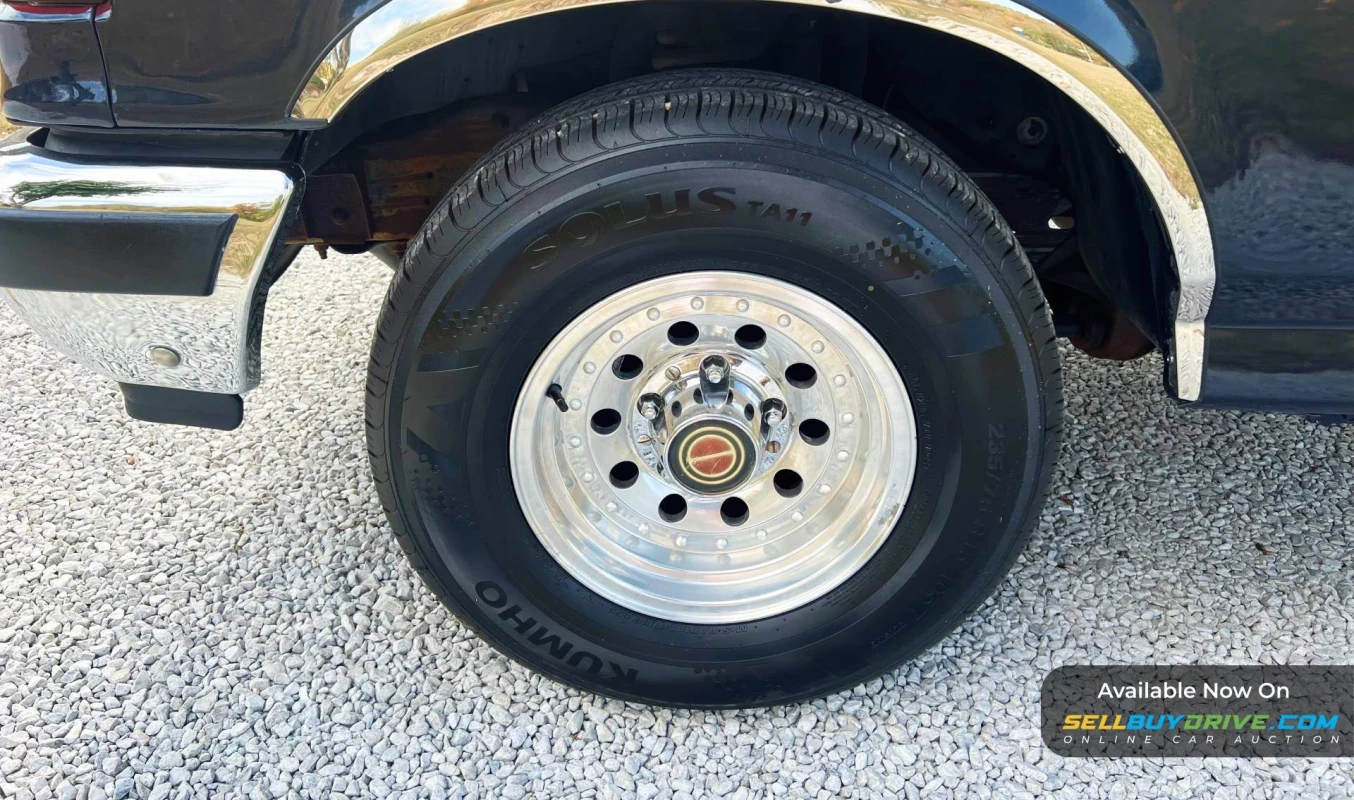 1991 Ford F-150 XLT Lariat