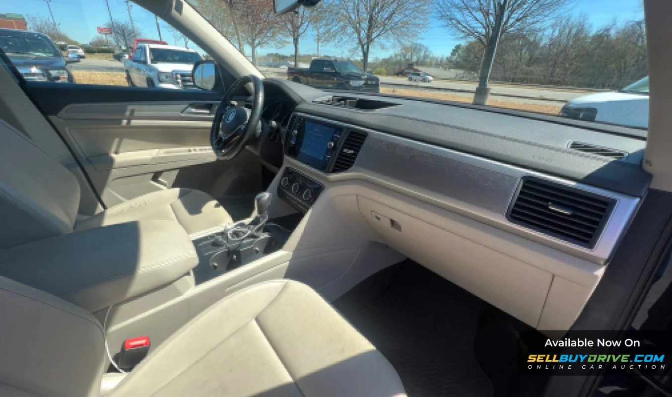 2018 Volkswagen Atlas SE 4Motion