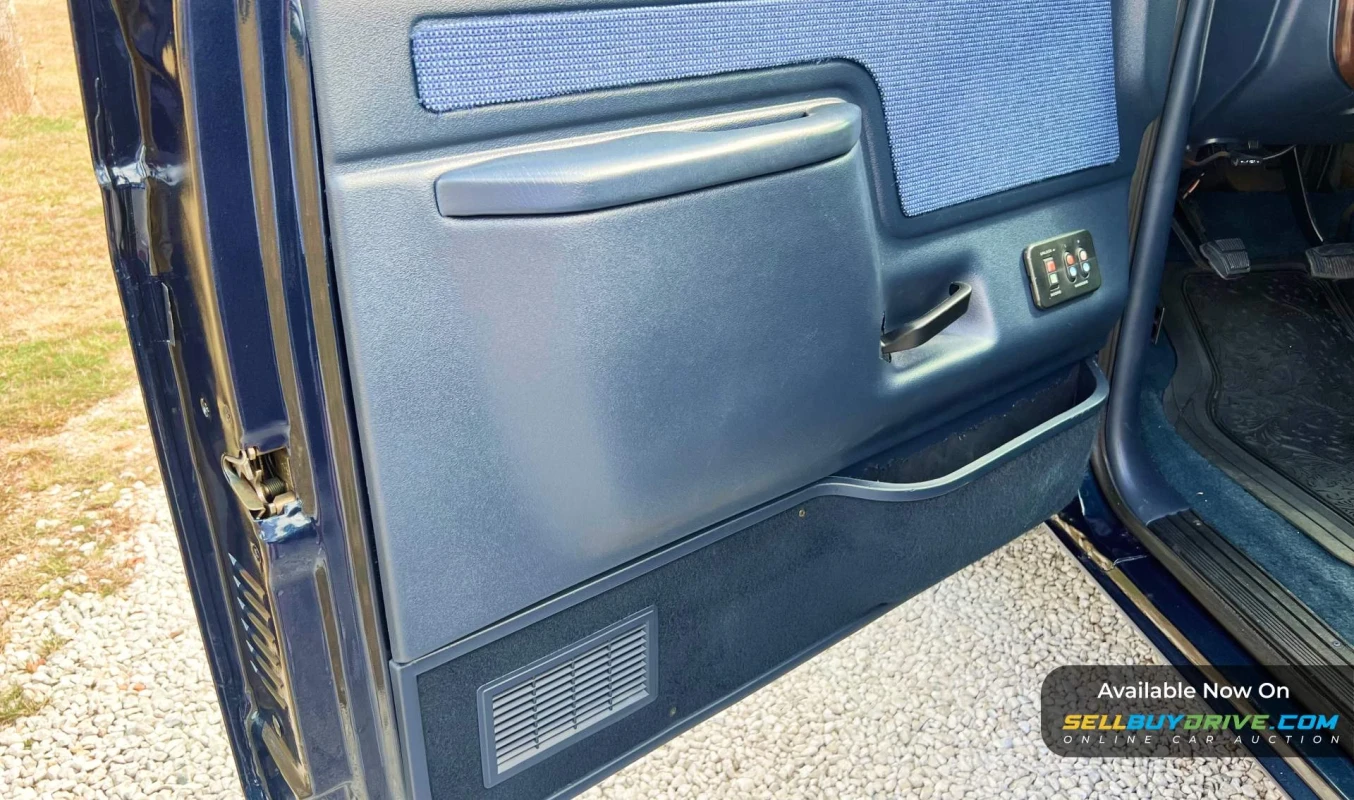 1991 Ford F-150 XLT Lariat