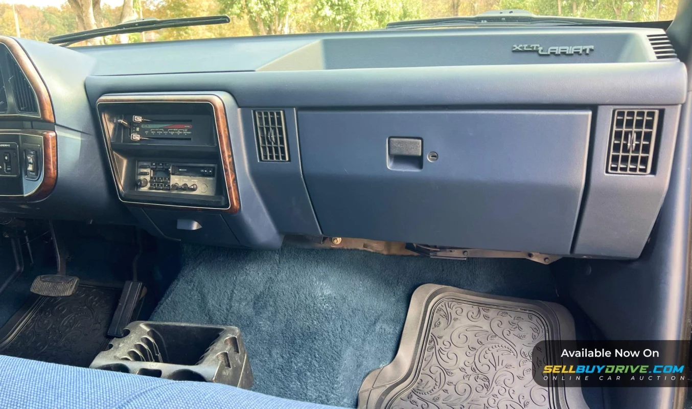 1991 Ford F-150 XLT Lariat