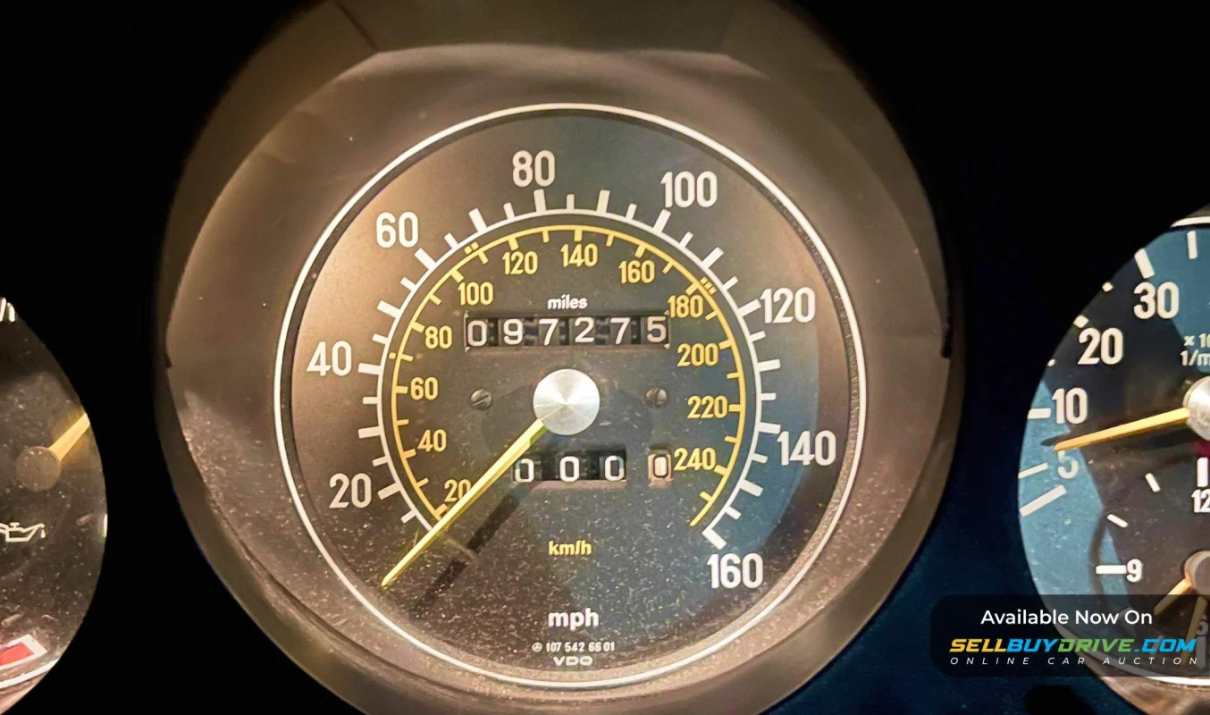 1984 Mercedes-Benz 380SL