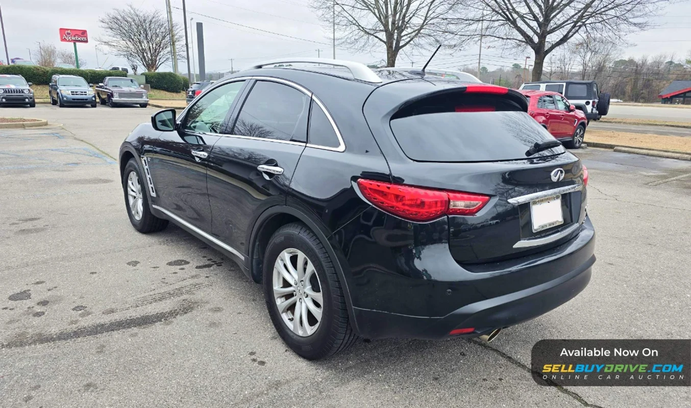 2017 Infiniti QX70