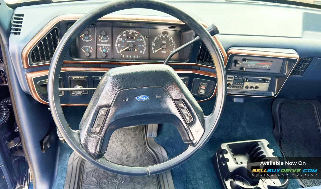 1991 Ford F-150 XLT Lariat