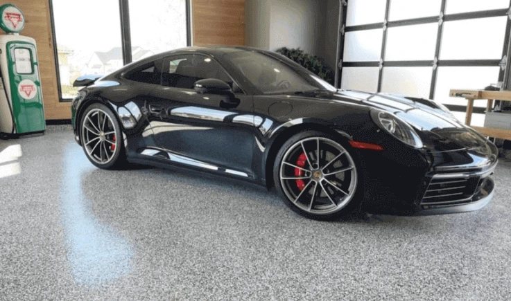 2020 Porsche 911 Carrera